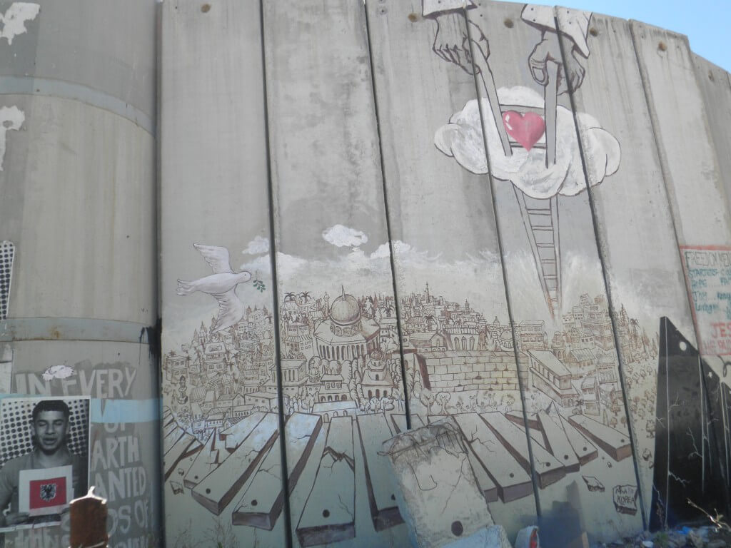 パレスチナ自治区　ヘブロン　分離壁　風刺絵
