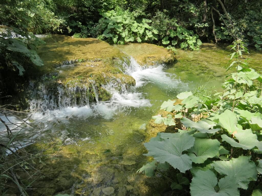 世界遺産「プリトヴィツェ湖群国立公園」　ザグレブ　クロアチア