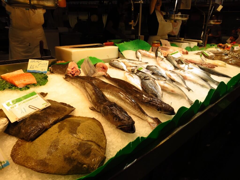 魚卸売り市場　サン・ジョセップ市場　バルセロナ