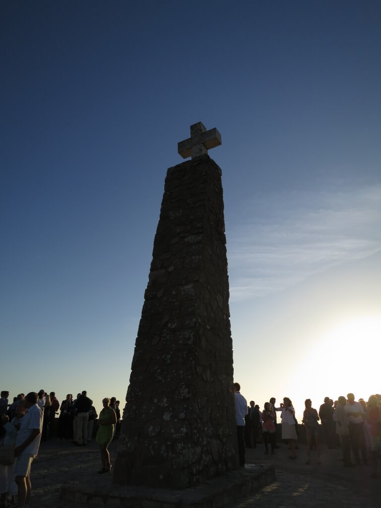 ロカ岬　シントラ　ユーラシア大陸最西端　夕日　水平線　ポルトガル