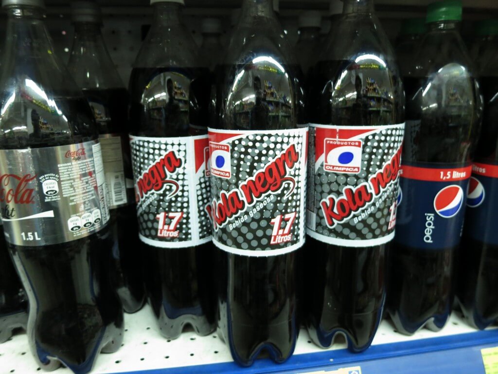 今日のコーラ　コロンビアのコーラ　kola negra