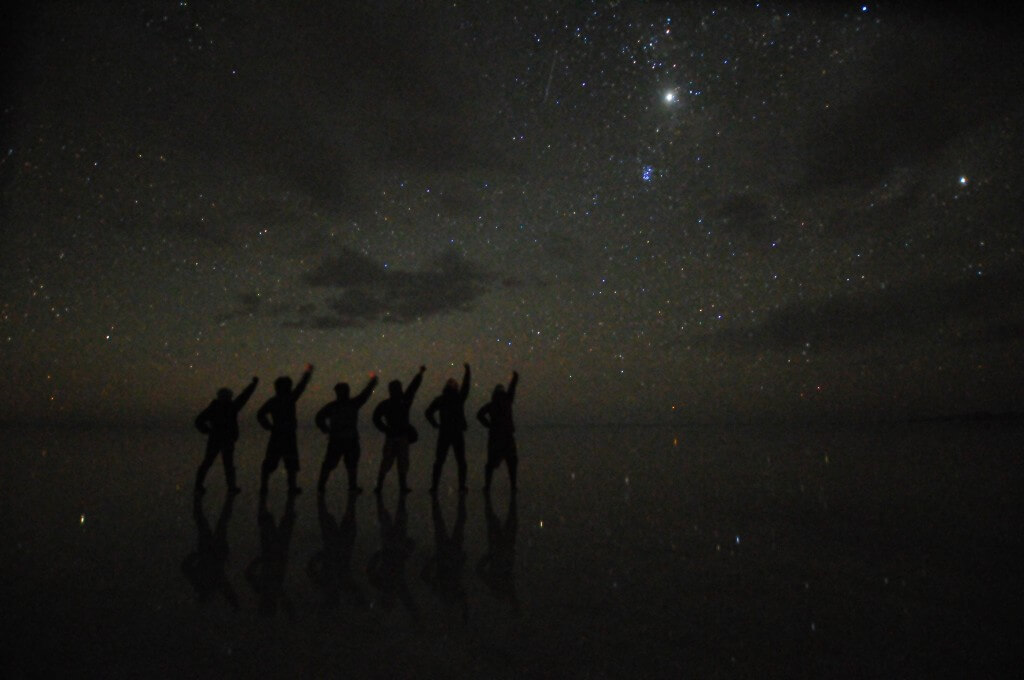新月　ウユニ塩湖　満天360度星空のウユニ塩湖　鏡張りの世界　ワンピース