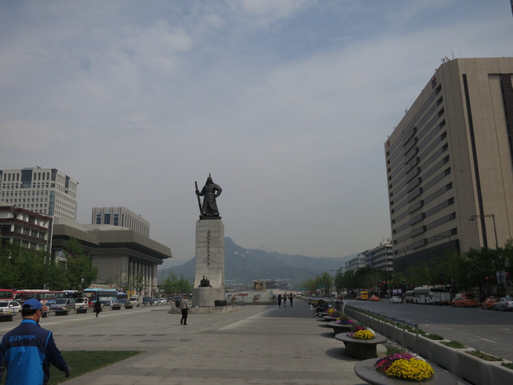 ソウルのどこ？景福宮（キョンボックン）のアクセス・行き方や入場料、営業時間