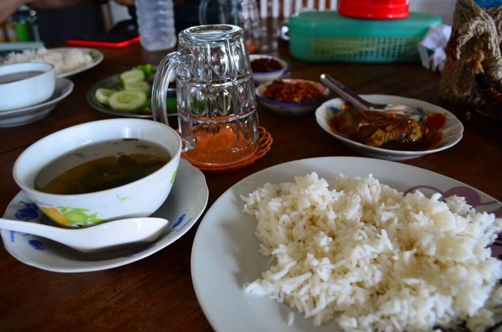 キンプンでおすすめのミャンマー料理はシーサーレストラン（SeaSar restaurant）のミャンマーカレー
