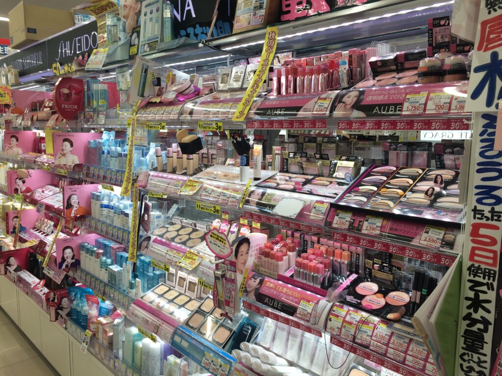 日本メーカーの化粧品やブランドもの香水