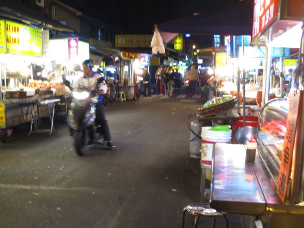 台北の華西街観光夜市は変わったものがいっぱい！？