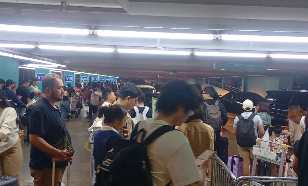 マニラ空港 ターミナル3 集中配車ハブ